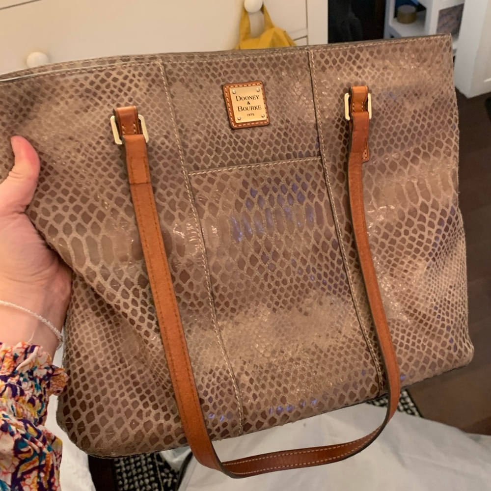 Dooney & Bourke bag